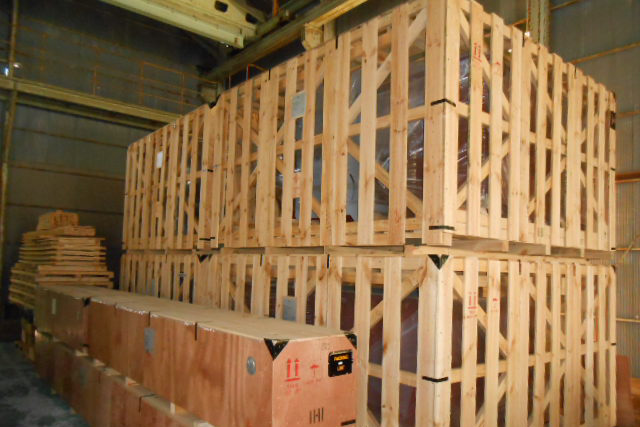 輸出用透かし木箱